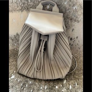 Zara light grey backpack.